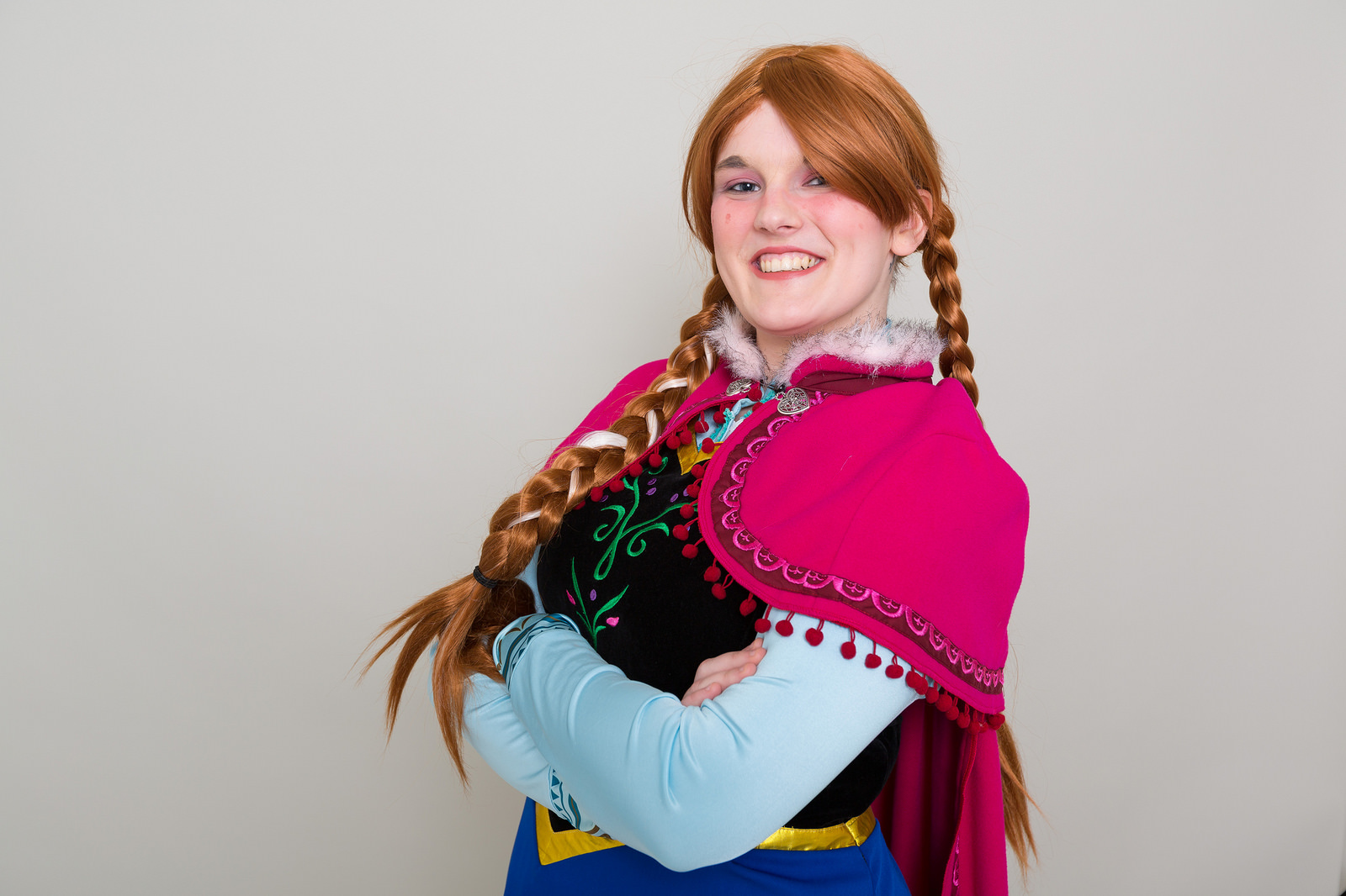 Kimberlie utklädd till disney-prinsessan Anna från filmen Frozen.